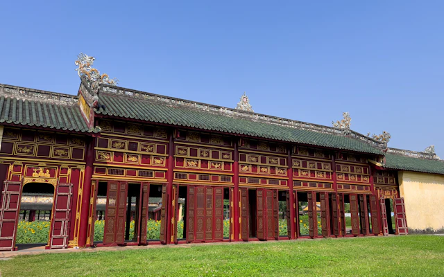 Historische Palastarchitektur in Hue